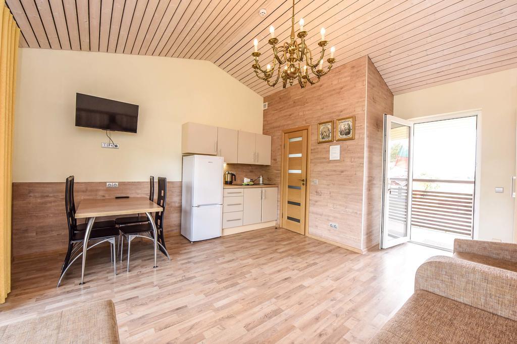 Apartamentai Trys Pusys Šventoji Exteriér fotografie